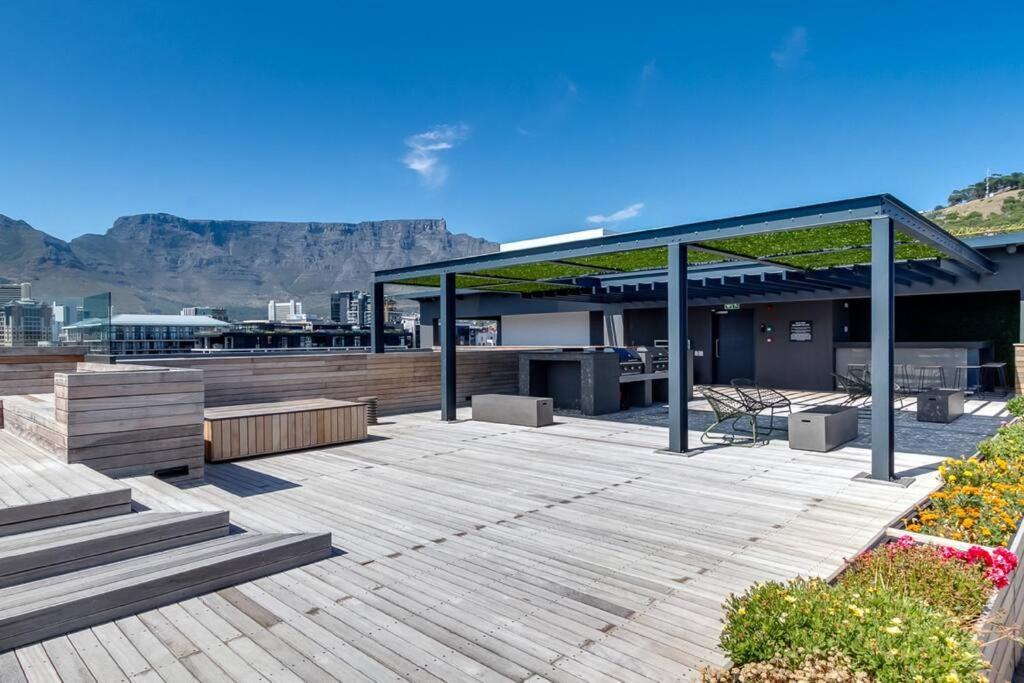 Luxurystay One Bed Suite, 503 Table Mountain Views Apartment Cape Town